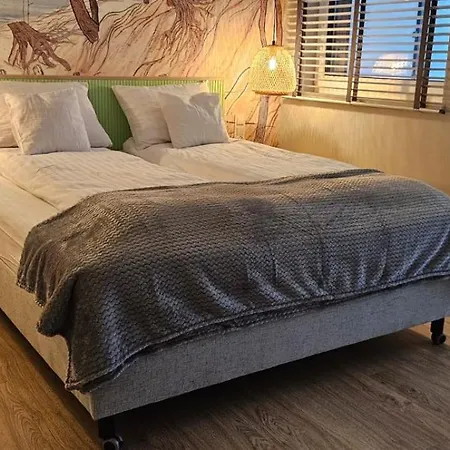 Przy Morzu Mrzeżyno